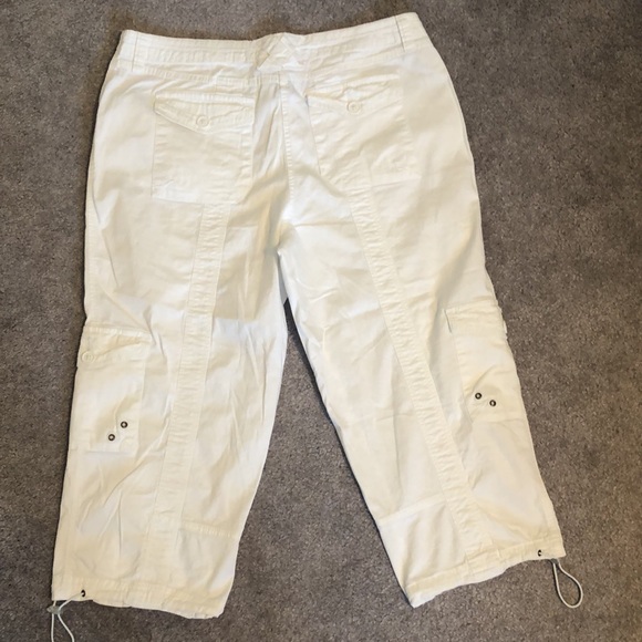 Style & Co. White Cotton Capris - Picture 2 of 8